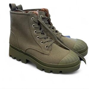 Universal Thread Olive Green Combat Boots Size 8!